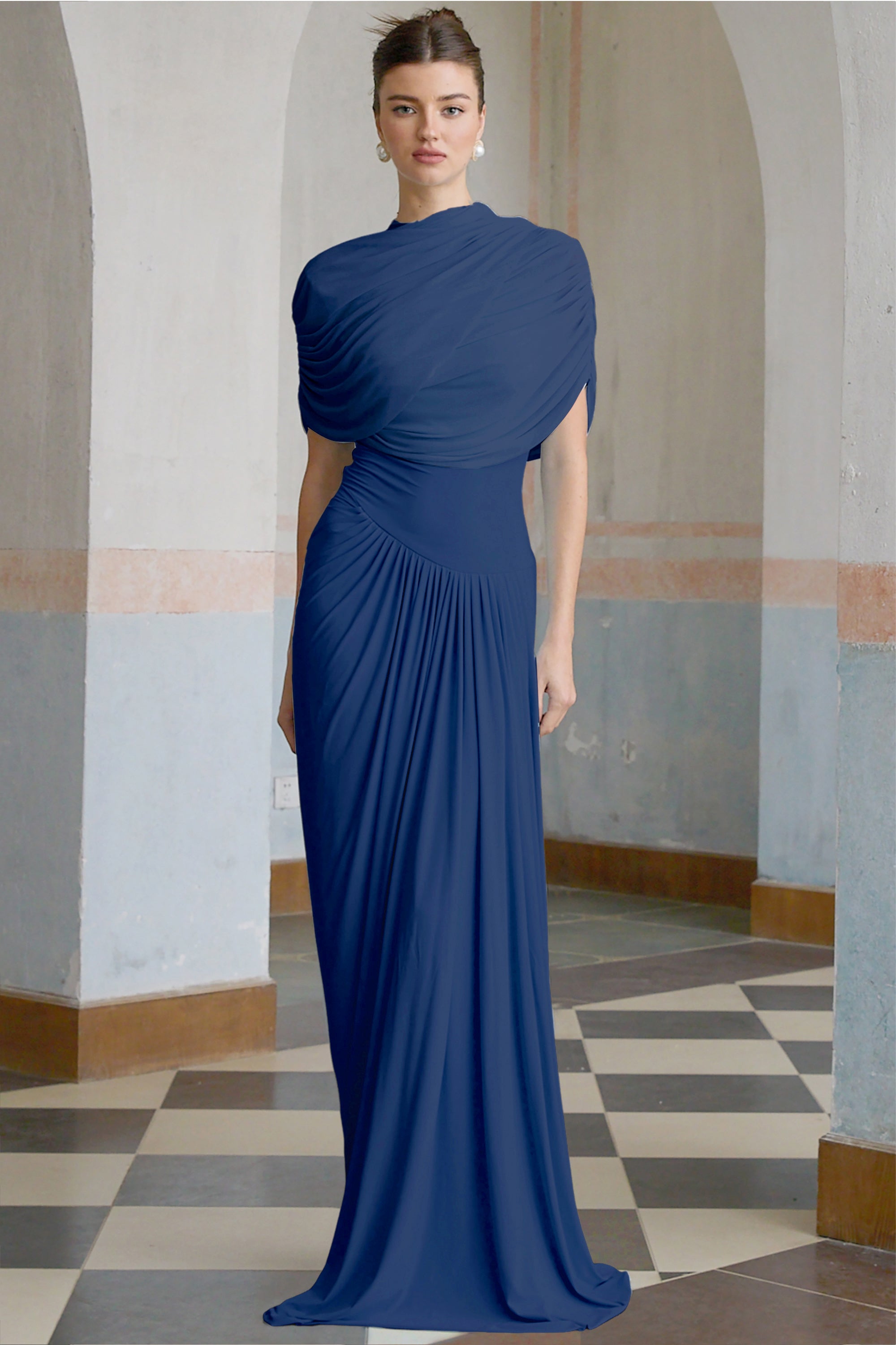 Vestido largo plisado  en azul marino