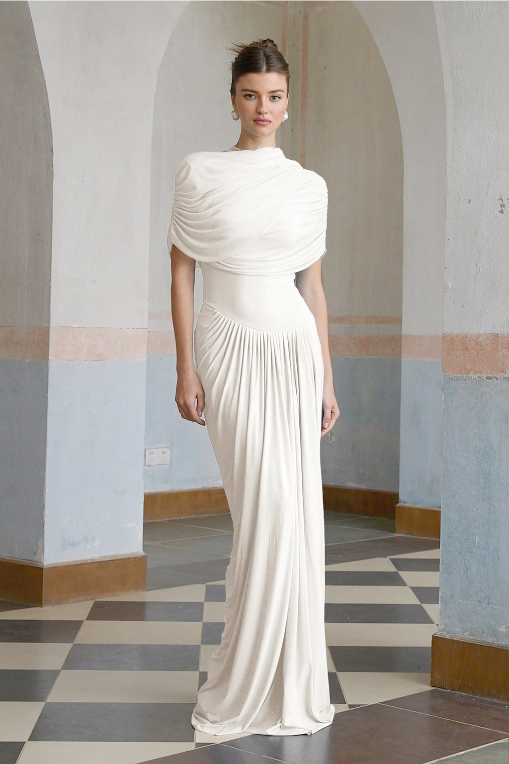 Vestido largo plisado asimétrico de Catherine White